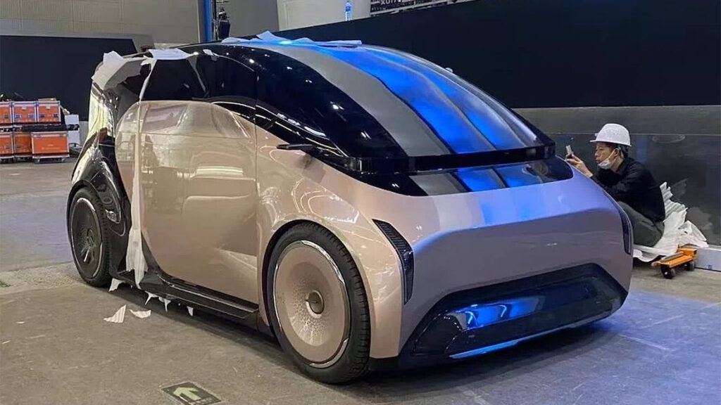 Guangzhou Motor Show kapsamında konsept elektrikli vasıta yandı [Video]